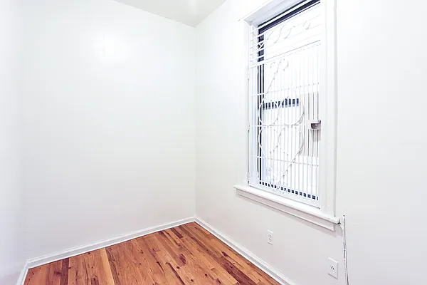 Rented by Compass | media 3