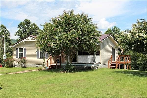 1st image of 300 Steven Ln