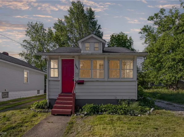 932 Cole Ave, Akron, OH 44306