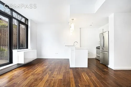 125 N 5th St #1B Photo 1