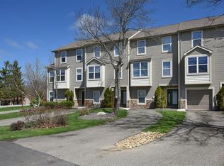 1102 Forbes Ln, Hidden Valley, PA 15502