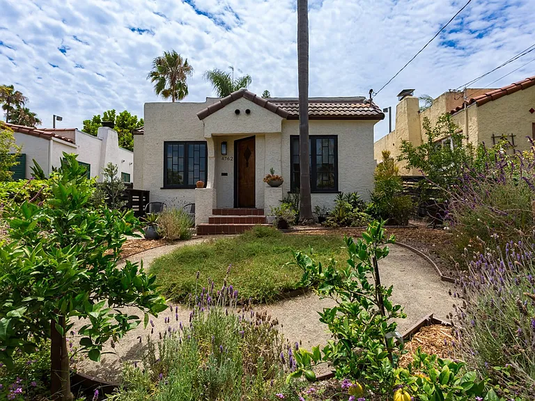4762 E Mountain View Dr — Photo 3