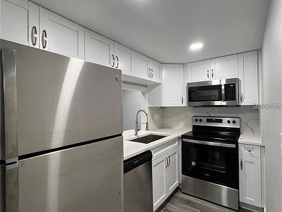 5th image of 7108 Waterside Dr #103