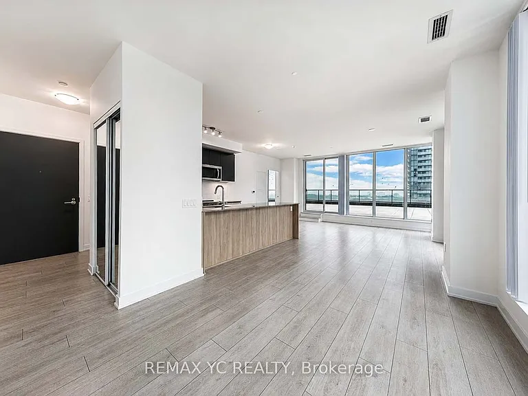 5858 Yonge St #1022 — Photo 2