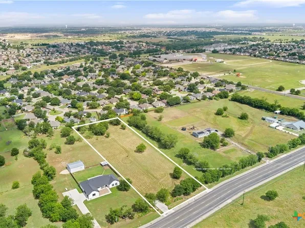 1142 S Pea Ridge Rd, Temple, TX 76502