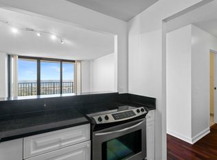 3660 N Lake Shore Dr APT 4410, Chicago, IL 60613