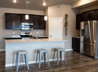 Shadow Crest - Luxury Townhomes, Fargo, ND 58104
