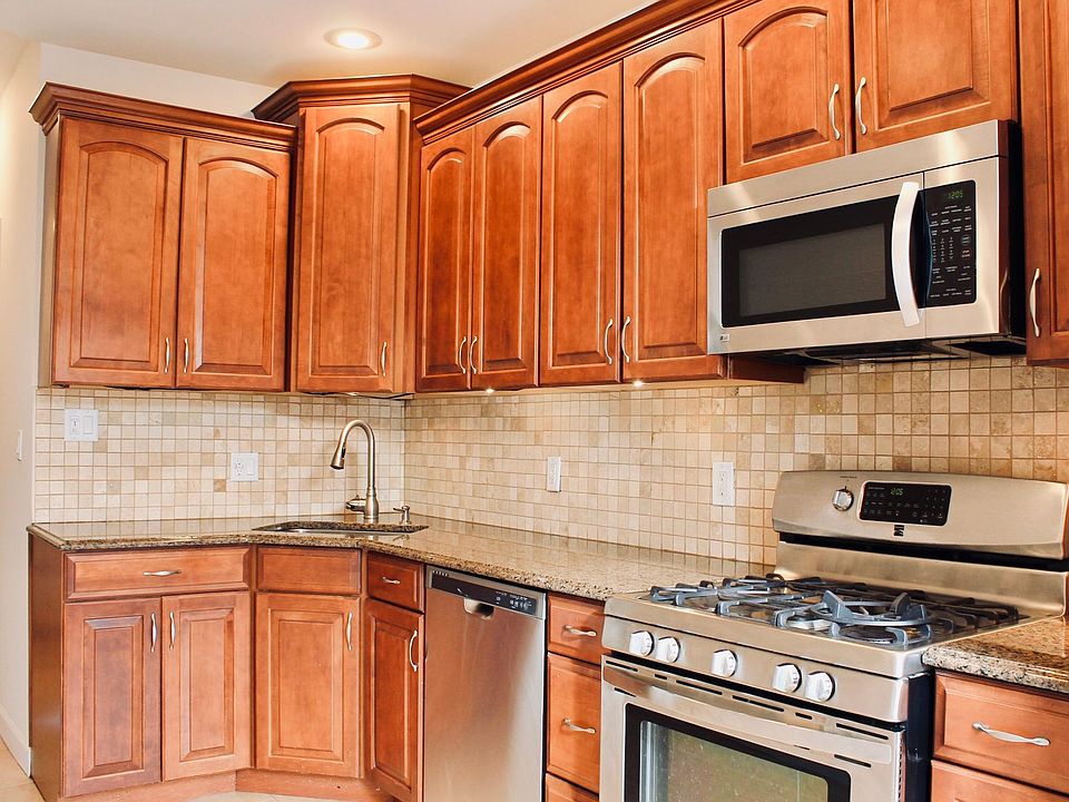2nd image of 6408 Palmetto St #2300