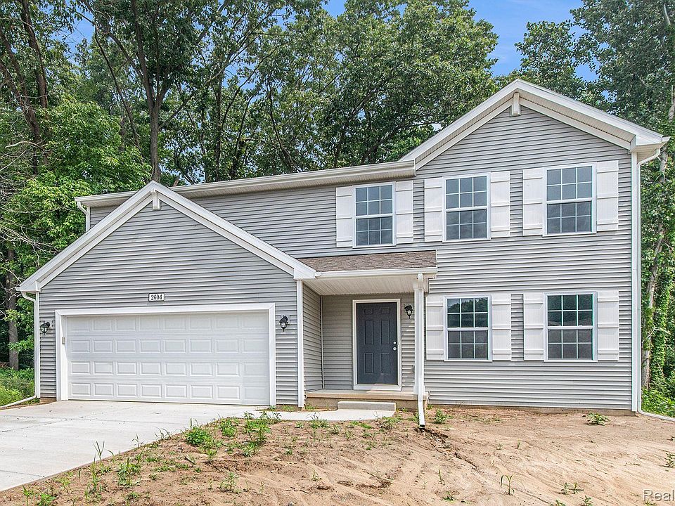 1st image of 2604 Woodridge Dr