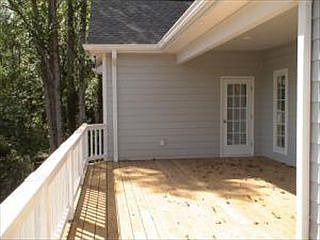 5th image of 1041 Bridge Water Ln