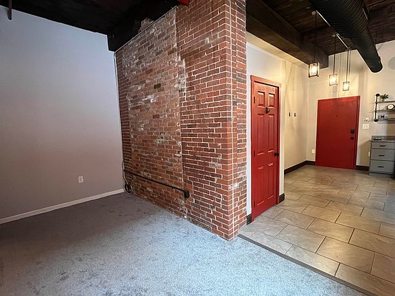 4th image of 470 Silver Street #113