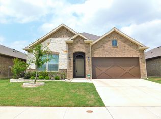 1505 Grassy Knoll Trl, Aubrey, TX 76227