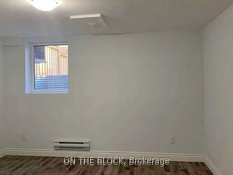 362 N Park Blvd — Photo 10