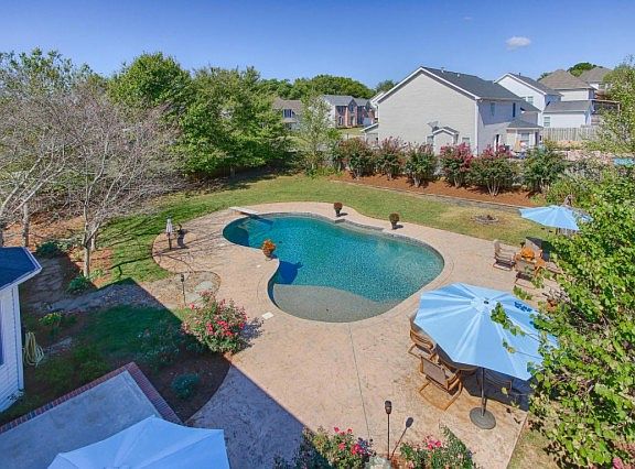 3rd image of 3420 Meadow Top Ln