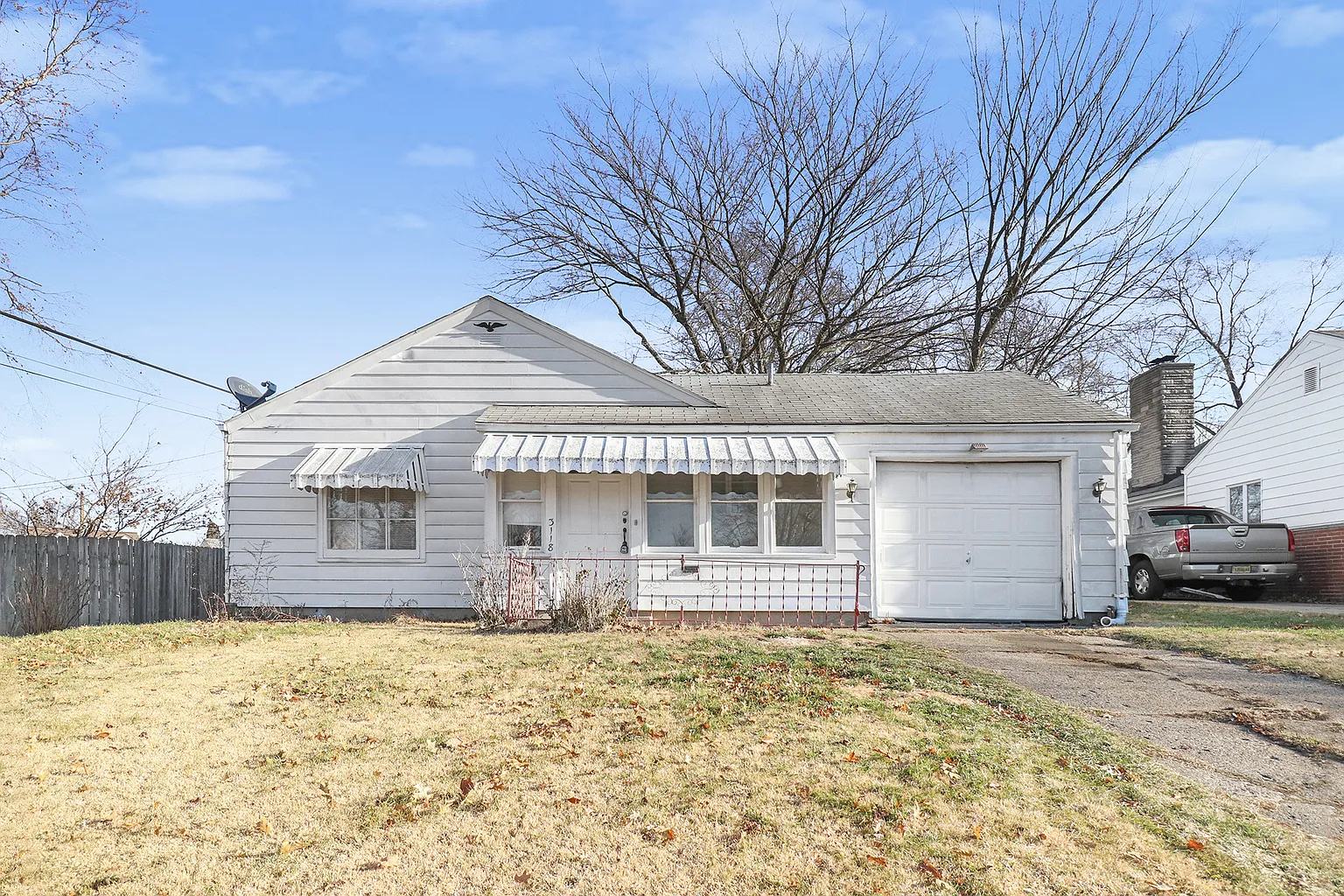 3118 S Saint Joseph St photo 1