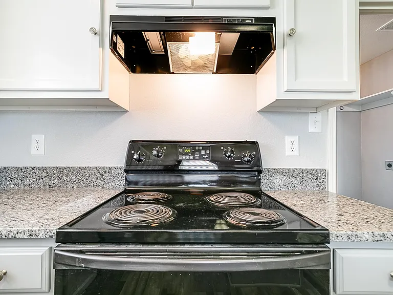 228 Meadow View Ln — Photo 11