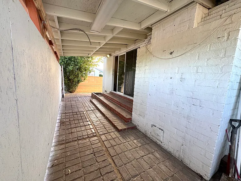 19858 Saticoy St — Photo 10