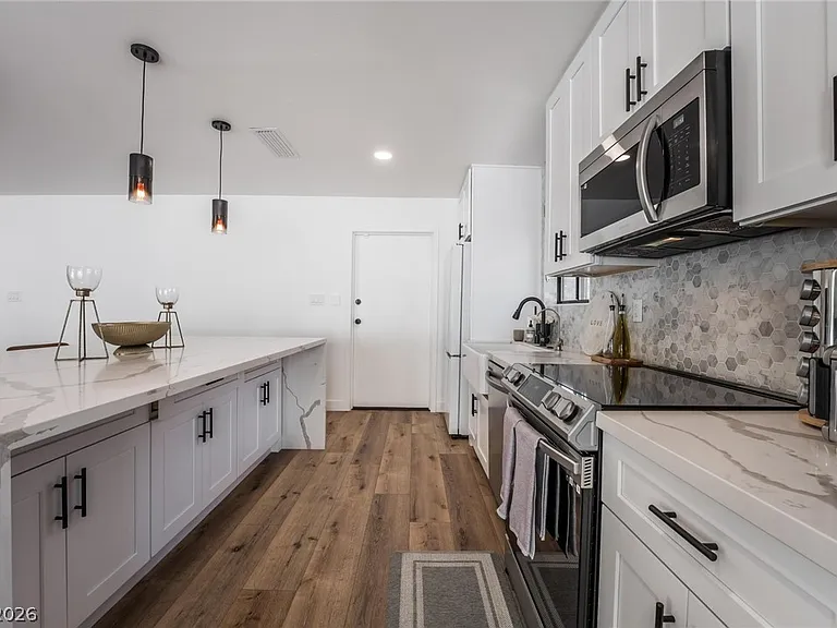 2206 Heavenly View Dr — Photo 4