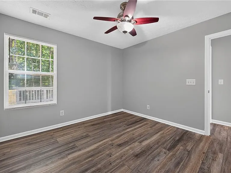 437 Waterbury Way — Photo 28