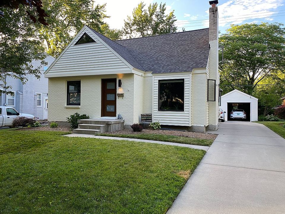 1st image of 2501 Richards Dr SE