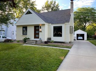 2501 Richards Dr SE, East Grand Rapids, MI