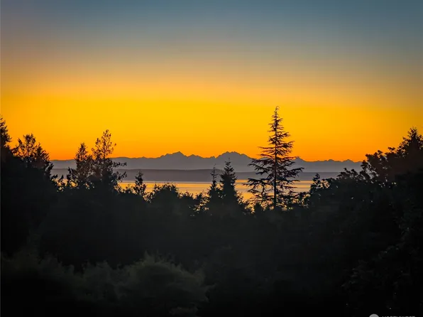 75 Seafarer Lane, Port Ludlow, WA 98365