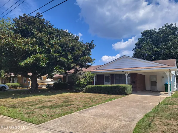 506 Red Oak Dr, Gulfport, MS 39507