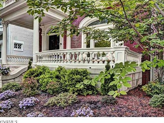 2nd image of 2220 Monument Ave