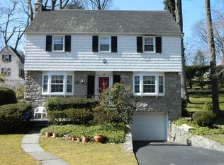 18 Glendale Rd, Harrison, NY 10528