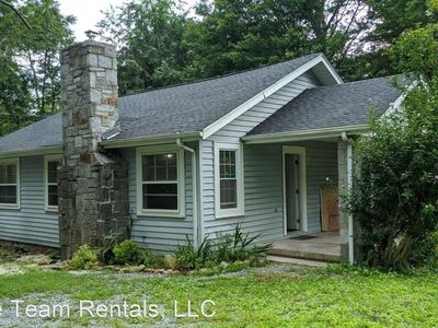 136 Sweetpea Ln, Hendersonville, NC, 28791