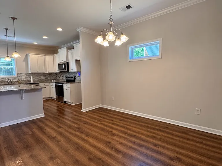 320 Alameda Ln — Photo 7