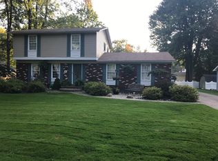 23 Nokomis Rd, Timberlake, OH 44095