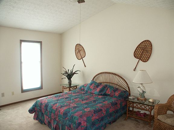 5th image of 7704 Brandbury Pl