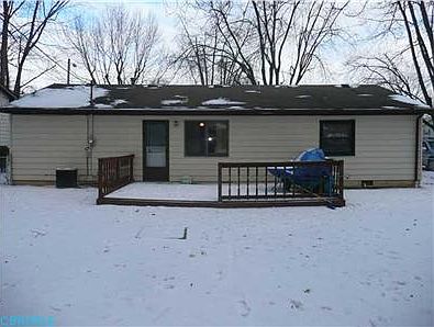 3rd image of 57 Baywood Dr