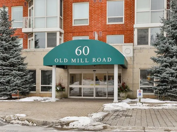60 Old Mill Rd #Penthouse 3, Oakville, ON L6J 7V9