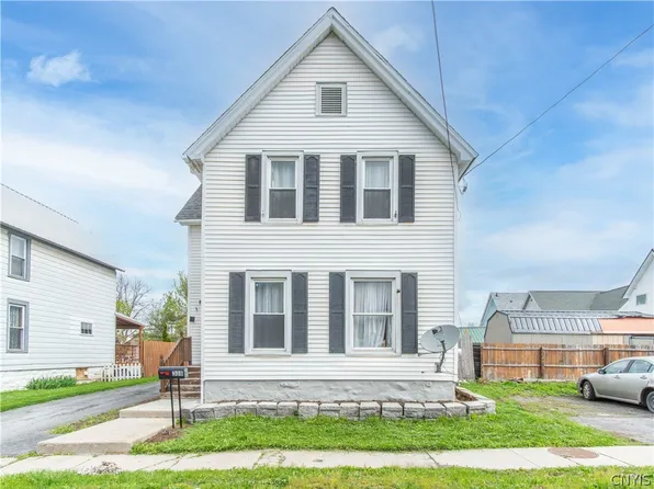 308 W Hoard St, Watertown, NY 13601
