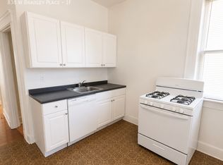 838 W Bradley Pl APT 1F, Chicago, IL 60613
