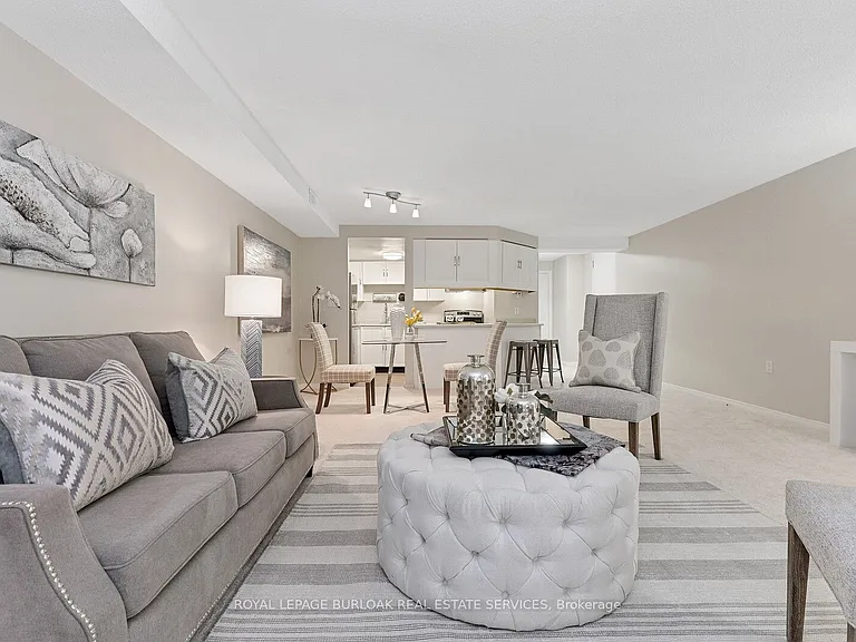 895 Maple Ave #212 — Photo 3