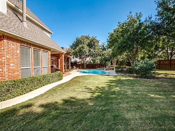 4th image of 607 Aberdeen Way
