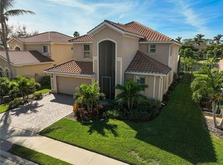 3450 Malagrotta Cir, Cape Coral, FL 33909