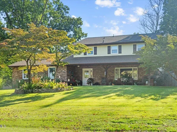 1019 Grace Dr, Johnson City, TN 37604