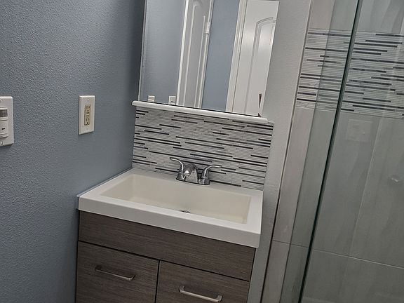 4th image of 9501 Skylark Blvd #Q