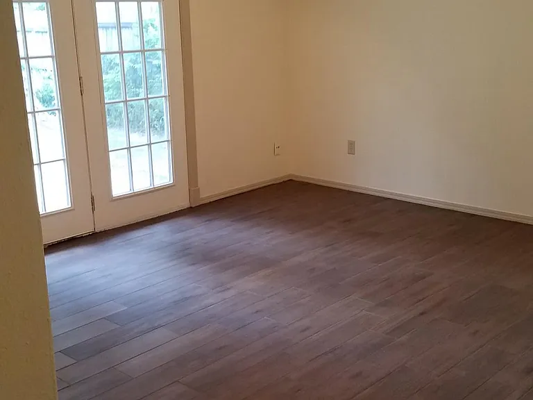 406 Gayclifee Ter — Photo 5