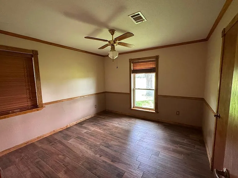 29530 Stockdick Rd — Photo 10