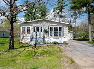 28 Watercress Dr, Rochester, NH 03868