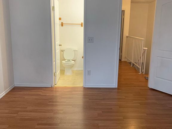 4th image of 3762 Oxford Ln #3762