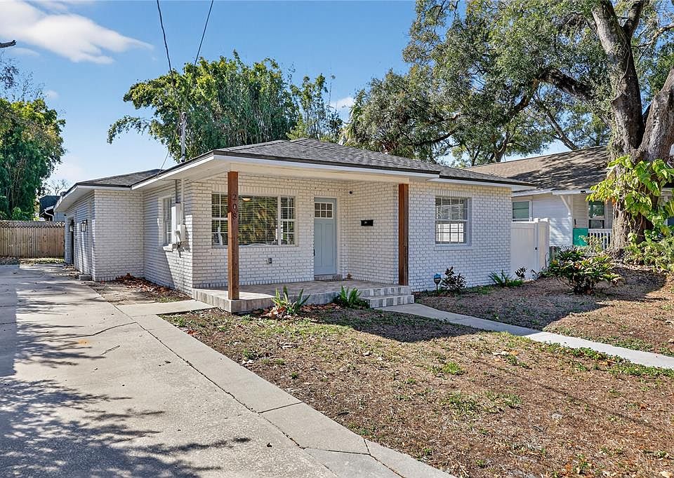 1st image of 208 W Hilda St