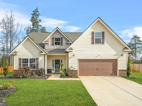 6441 Oakhurst Pl, Fairburn, GA 30213