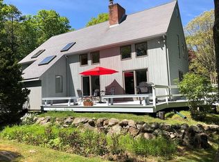 16 Loading Place Rd, Manchester, MA 01944