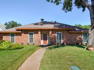 6412 Brook Meadow Dr, Mesquite, TX 75150